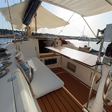 Dormire In Barca A Vela Маратеа Екстер'єр фото